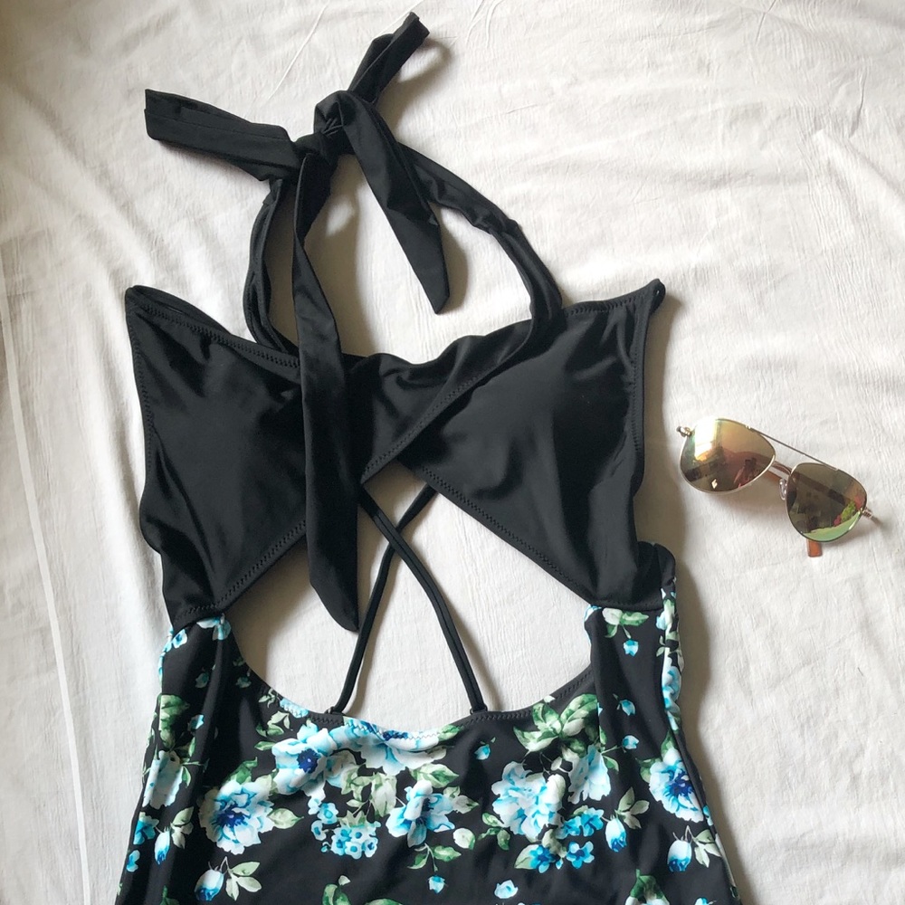 Black and blue rose monokini